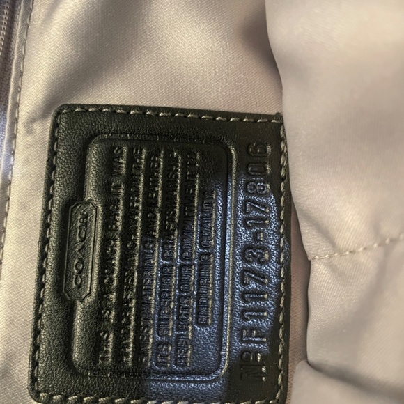 Coach Handbag - Picture 3 of 4